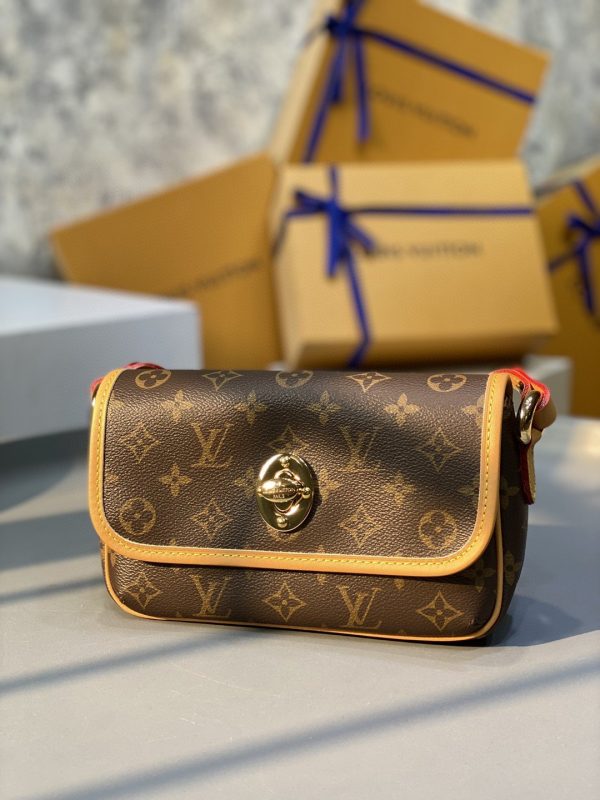 LV Tikal PM Monogram Canvas For Women, Shoulder Bags 23cm LV M40078