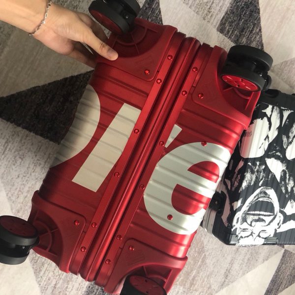 Supreme Rolling Vali In Red For Men, LuGucciage 20in/51cm LV