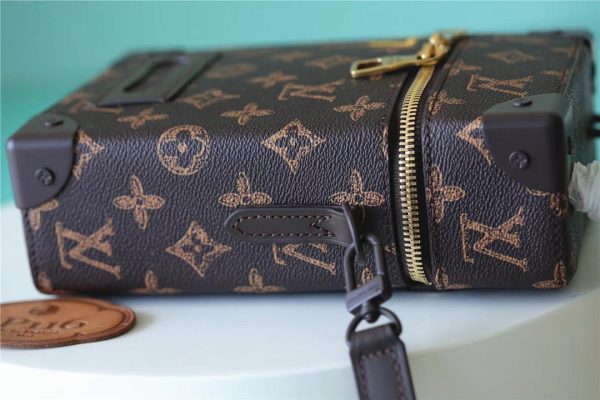 LV Vertical Box Trunk Monogram Canvas For Men, Bags, Shoulder And Crossbody Bags 8.7in/22cm LV M59664