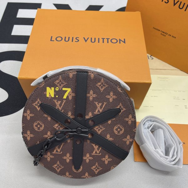 LV Wheel Box Monogram Canvas For Women, Women’s Handbags, Shoulder Bags And Crossbody Bags 9.1in/23cm LV M59706