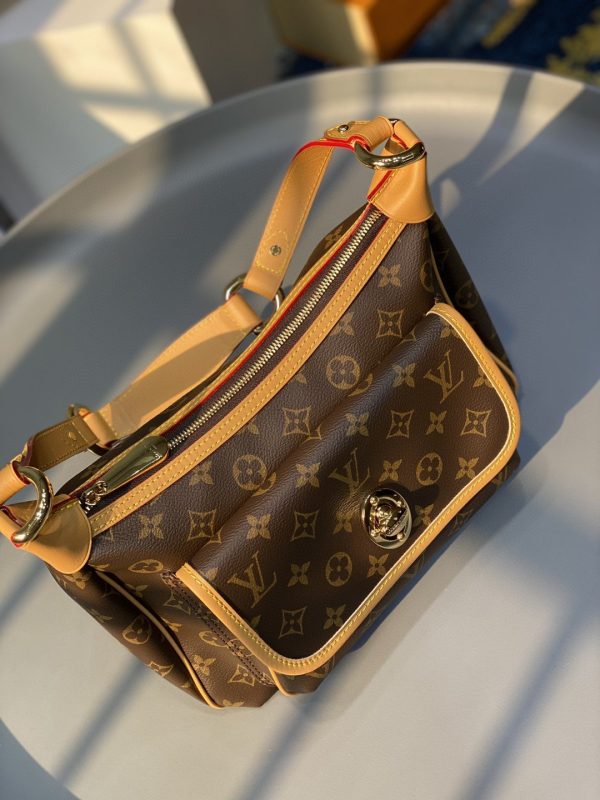 LV Tikal GM Monogram Canvas For Women, Shoulder Bags 30cm LV M40077