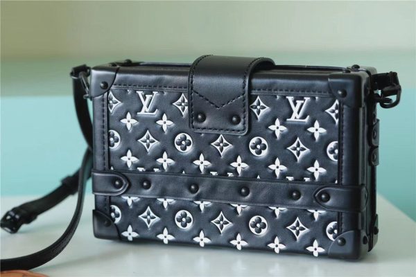 LV Petite Malle Embossed And Foamed Black/ White For Women, Shoulder And Crossbody Bags 7.9in/20cm LV M59638