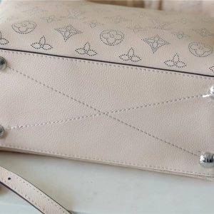 LV Why Knot MM Mahina Light Pink For Women, Shoulder And Crossbody Bags 13.4in/34cm LV
