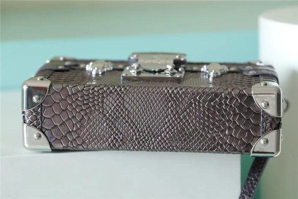 LV Petite Malle High Shiny Alligator By Nicolas Ghesquiere Silver For Women, Shoulder And Crossbody Bags 7.9in/20cm LV