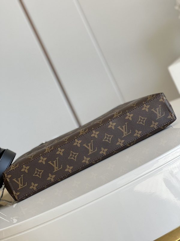 LV Porte Documents Jour Business Bag Monogram For Men, Bags, Shoulder And Crossbody Bags 14.6in/37cm LV