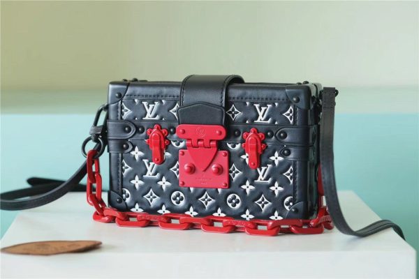 LV Petite Malle Embossed And Foamed Black/ White For Women, Shoulder And Crossbody Bags 7.9in/20cm LV M59638