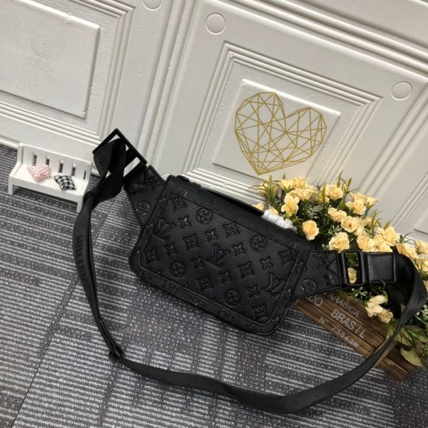 LV S Lock Sling Bag Black For Men, Bags 8.3in/21cm LV M58487