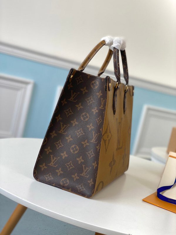 LV OnTheGo MM Monogram And Monogram Reverse Canvas For Women, Shoulder Bags 13.8in/35cm LV M45321