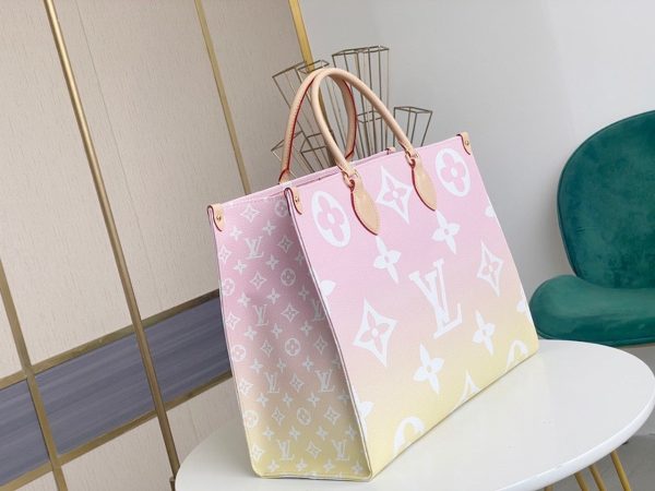 LV OnTheGo GM Monogram Giant Canvas Light Pink For Women, Tote Bags 16.1in/41cm LV M57641