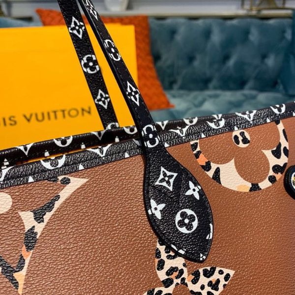 LV Neverfull MM Tote Bag Monogram Jungle Canvas Black For Women, Shoulder Bags 12.2in/31cm LV M44676