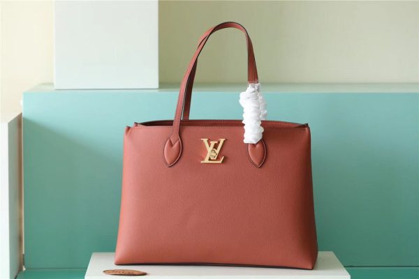 LV Lockme Shopper Grain Chataigne Brown For Women, Shoulder And Crossbody Bags 10.4in/26.5cm LV M58927