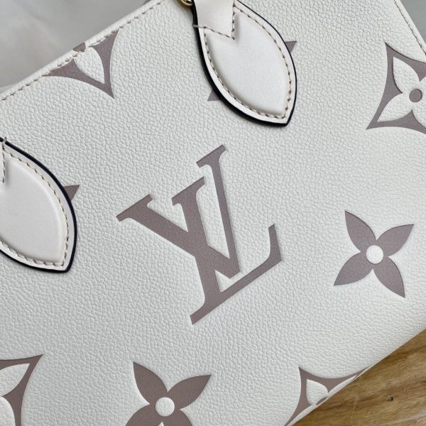 LV On The Go PM Bag Monogram Empreinte 9.8in/25cm Beige LV