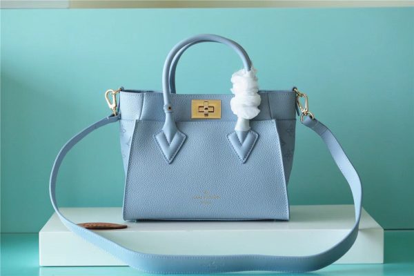 LV On My Side PM Mahina Bleu Nuage Blue For Women, Shoulder And Crossbody Bags 25cm/9.8in LV M59432