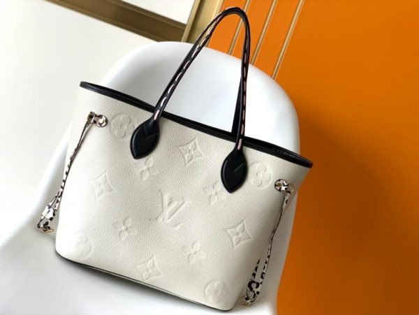 LV Neverfull MM Tote Bag Wild At Heart Monogram Empreinte Cream For Women, Shoulder Bags 12.2in/31cm LV M58525