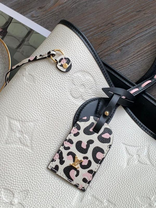 LV Neverfull MM Tote Bag Wild At Heart Monogram Empreinte Cream For Women, Shoulder Bags 12.2in/31cm LV M58525