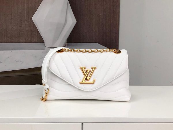 LV New Wave Chain Bag White For Women, Shoulder And Crossbody Bags 9.4in/24cm LV M58549