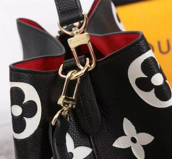 LV NeoNoe MM Bucket Bag Monogram Flowers Black/White For Women, Shoulder And Crossbody Bags 10.2in/26cm LV M45497