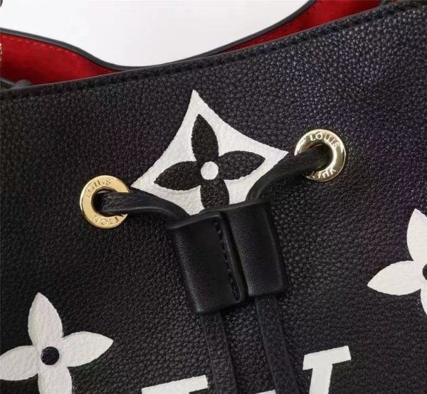 LV NeoNoe MM Bucket Bag Monogram Flowers Black/White For Women, Shoulder And Crossbody Bags 10.2in/26cm LV M45497