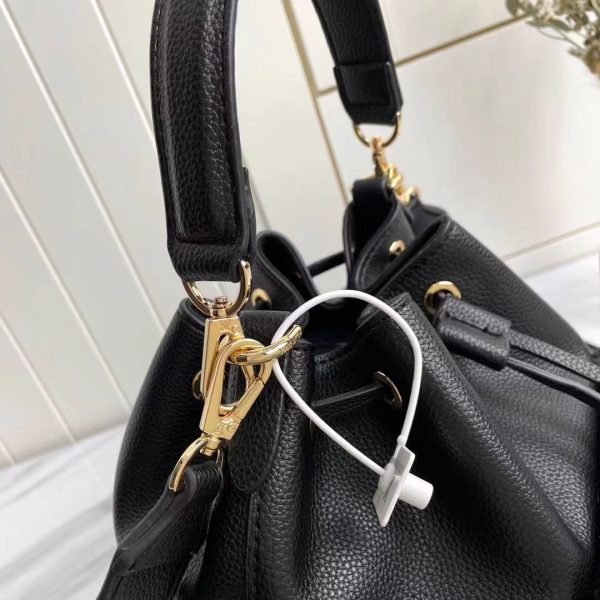 LV Lockme Bucket Black For Women, Shoulder And Crossbody Bags 9.1in/23cm LV M57687