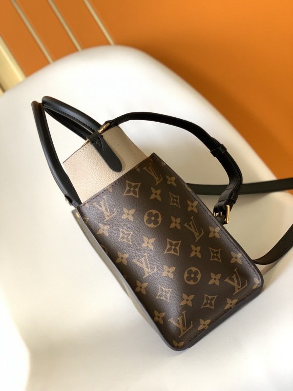 LV On My Side MM Tote Bag Monogram Canvas Laurier Green For Women, Shoulder Bags 12in/31cm LV M55302