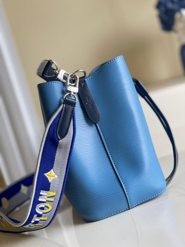 LV NeoNoe BB Bucket Bag Bleuet Blue For Women, Shoulder And Crossbody Bags 7.9in/20cm LV M57691