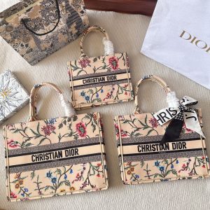 DIOR MEDIUM DIOR BOOK TOTE NATURAL MULTICOLOR RAFFIA EMBROIDERED WITH DIOR PETITES FLEURS 35CM M1296ZEBB M925