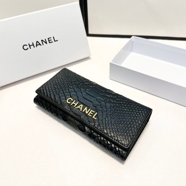 CHANEL PYTHON WALLET BLACK 19CM