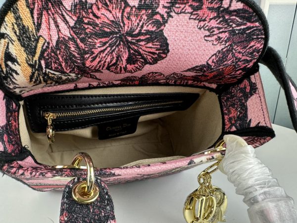 DIOR MEDIUM LADY D LITE BAG PINK MULTICOLOR TOILE DE JOUY VOYAGE EMBROIDERY 24CM M0565OEUPM45E