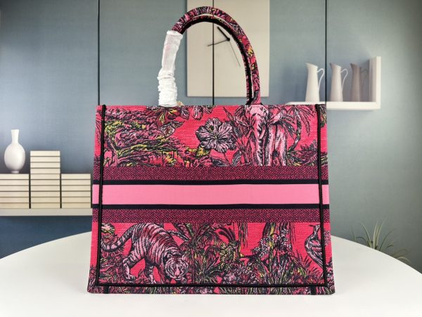 DIOR LARGE DIOR BOOK TOTE FUCHSIA MULTICOLOR 24CM M1265ZEUPM75E