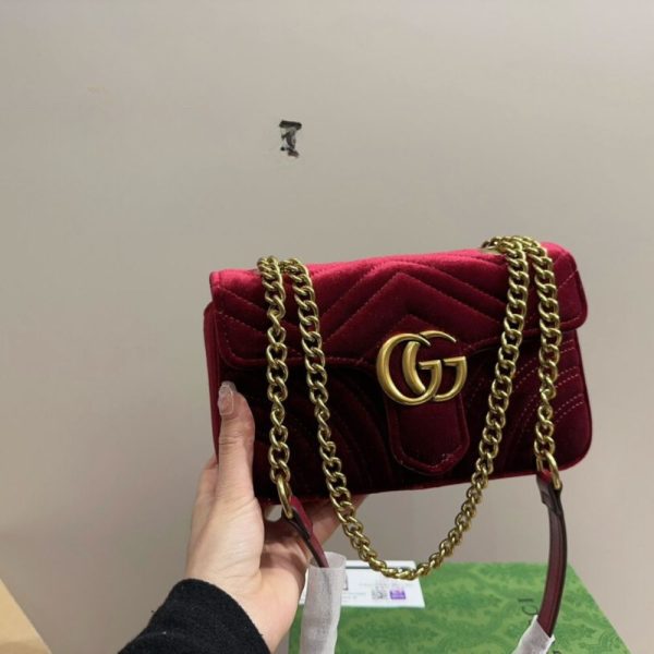 GUCCI MARMONT VELVET SHOULDER BAG RED 21CM