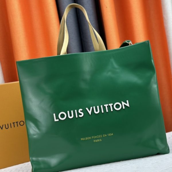 LOUIS VUITTON SHOPPER TOTE MM GREEN 40CM