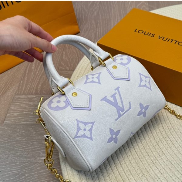 LOUIS VUITTON SPEEDY BANDOULIÈRE 20 WHITE AND PALE LAVENDER 20CM