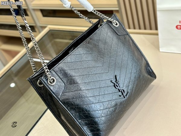 SAINT LAURENT MEDIUM NIKI SHOPPING BAG BLACK 33CM