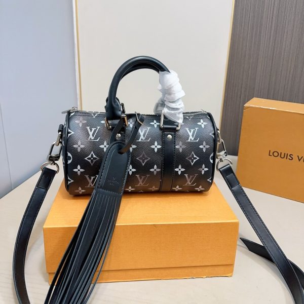 LOUIS VUITTON KEEPALL BANDOULIÈRE 25 BAG MONOGRAM BRUSHED COWHIDE BLACK 25CM M11595