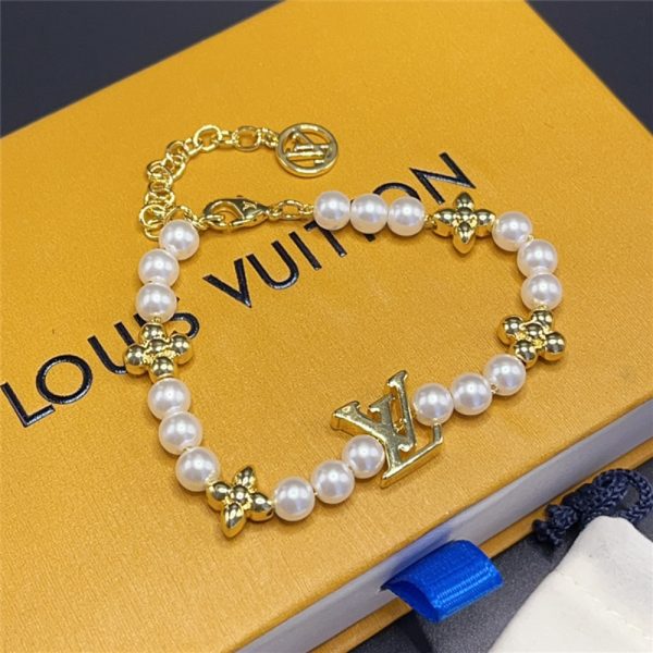 LOUIS VUITTON MY LV PEARL BRACELET M1129A