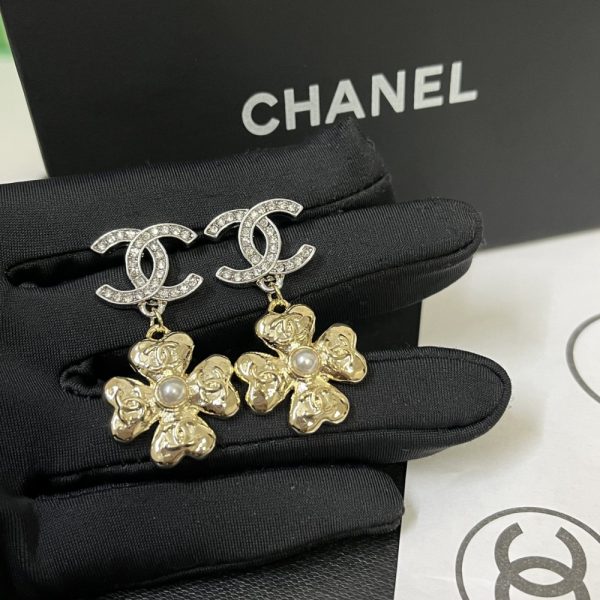 CHANEL FALL WINTER 2024 EARRINGS