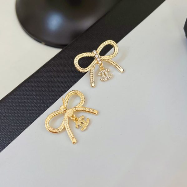 CHANEL EARRINGS GOLD