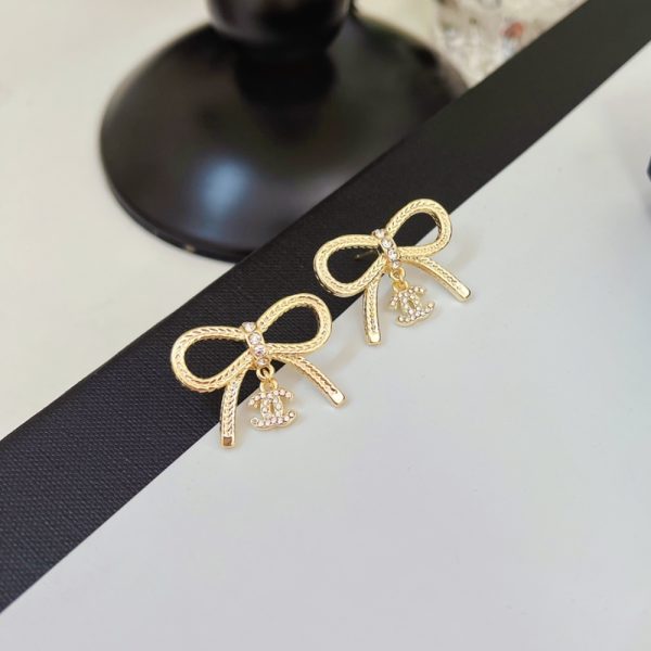 CHANEL EARRINGS GOLD