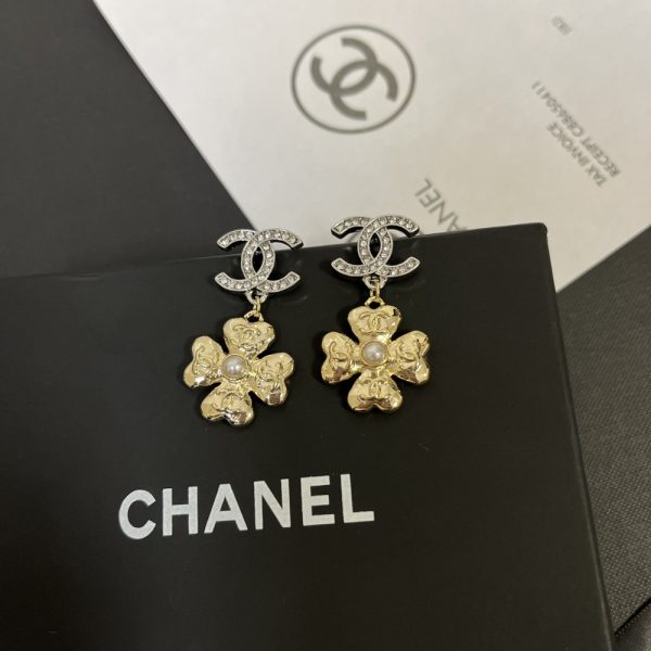 CHANEL FALL WINTER 2024 EARRINGS