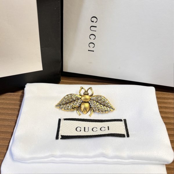 GUCCI GG SMALL BEE BROOCH GOLD