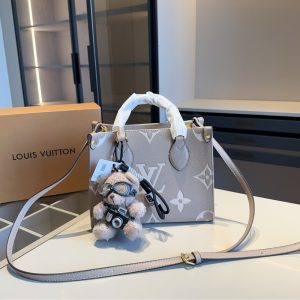 LOUIS VUITTON ONTHEGO PM DOVE GREY CREAM 25CM