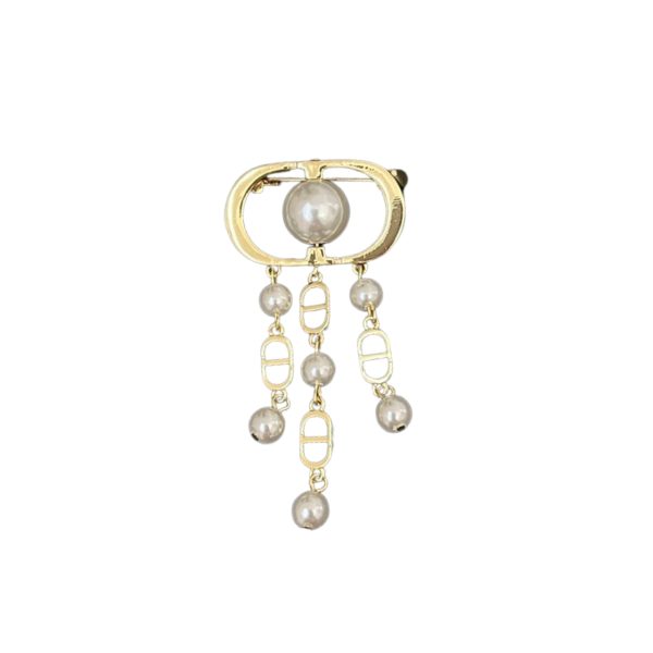 DIOR CD BROOCH GOLD WITH THREE STRINGS AND PEARLS