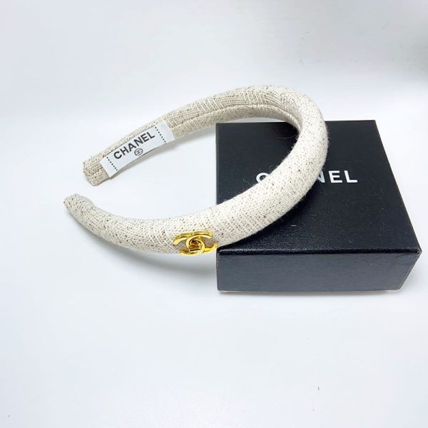 CHANEL SMALL CC TWEED HEADBAND WITH GOLD HARDWARE IN WHITE