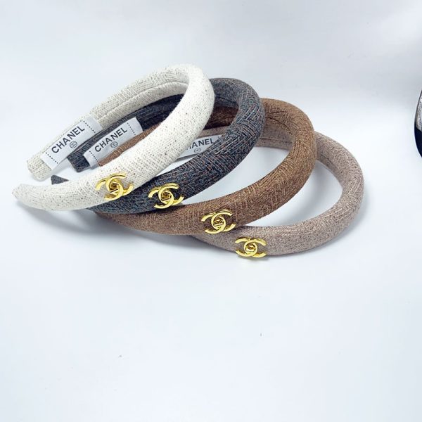 CHANEL SMALL CC TWEED HEADBAND WITH GOLD HARDWARE IN WHITE