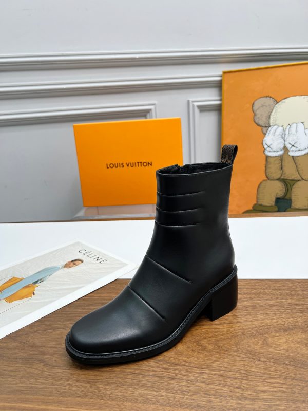 LOUIS VUITTON JAZZ BOOTS LAMBSKIN BLACK 1ADBJ9