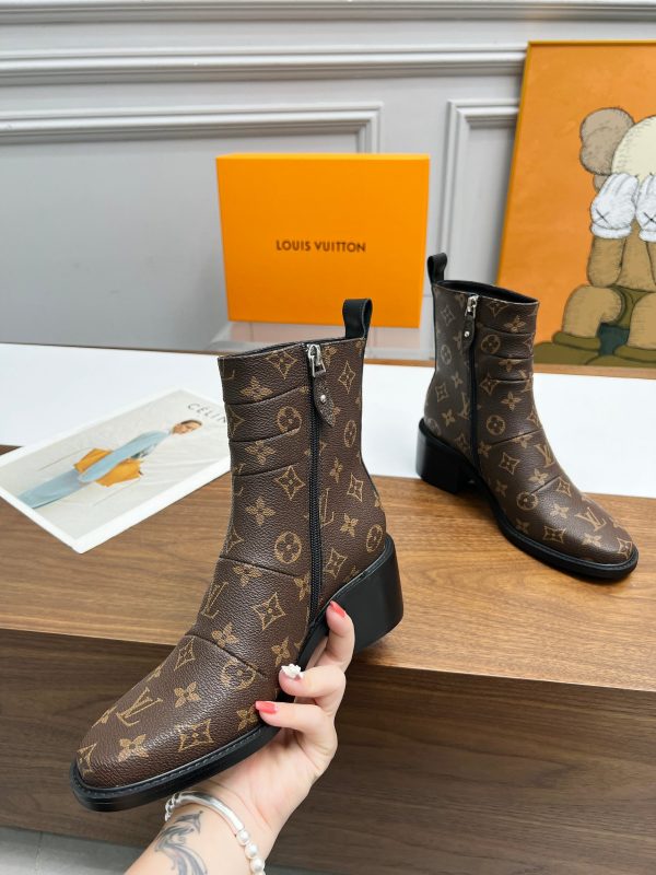 LOUIS VUITTON JAZZ BOOTS MONOGRAM EBENE BROWN 1ADBKP