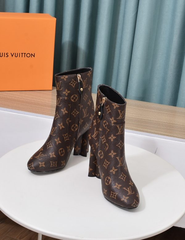 LOUIS VUITTON SILHOUETTE ANKLE BOOT MONOGRAM BROWN