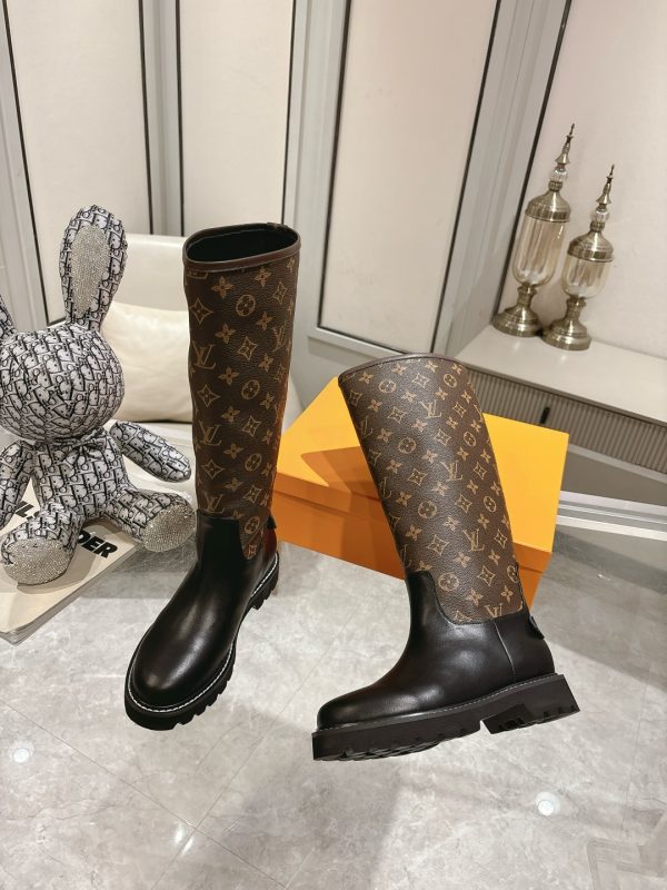 LOUIS VUITTON ASPEN PLATFORM ANKLE BOOT MONOGRAM BROWN