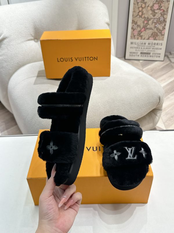 LOUIS VUITTON LV SUNSET FLAT COMFORT MULE SHEARLING NOIR1 1ADC65