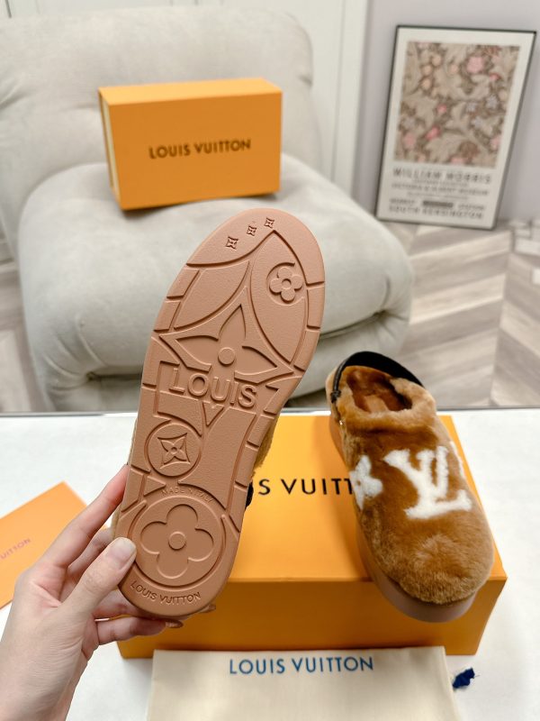 LOUIS VUITTON ASPEN COMFORT CLOG CAMEL BROWN 1ADC2B